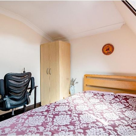Double Room 2 Mins From Station Belvedere Εξωτερικό φωτογραφία